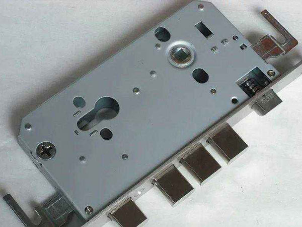 南木林24小时上门开锁公司