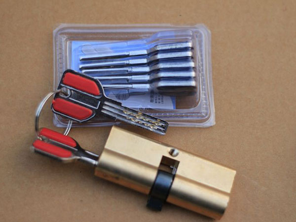 南木林24小时上门开锁公司